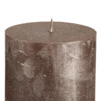 Article Bougies piliers marron uni, finition cuivre métallisée, 70 x 80 mm, lot de 4 – bougies décoratives pour une ambiance chaleureuse et élégante.