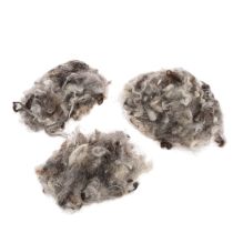 Article Laine de mouton décorative naturelle grise mouchetée en vrac 250 g