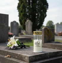 Article Lampe funéraire bougie funéraire chien pour animaux blanc Ø7cm H16,5cm