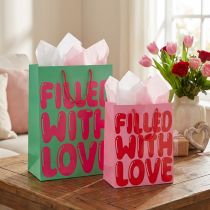 Article Sac cadeau avec anses « Filled with Love » H36/23 cm, lot de 2