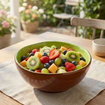 Article Bol de service en céramique, motif Kiwi. Idéal pour une table élégante ou un buffet. 15 cm
