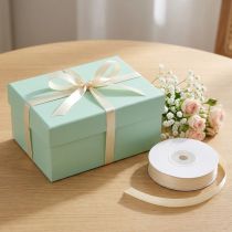 Article Ruban cadeau étroit décoratif en satin crème 3 mm × 50 m