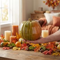 Article Citrouille décorative en céramique dans des tons vert vif - 17,5 cm - parfaite pour la décoration de table d'automne