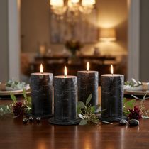 Article Bougies piliers noires, couleur unie, 70×120 mm, lot de 4 - Bougies décoratives rustiques pour une décoration de table et une ambiance élégantes