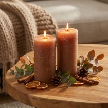 Article Bougies piliers caramel uni, 85 x 200 mm, lot de 2, style rustique et romantique pour la décoration et l'éclairage