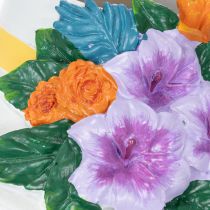 Article Vase décoratif représentant une femme avec un chapeau et des fleurs, pour l'intérieur et l'extérieur, 20 cm.