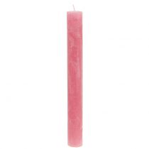 Article Bougies en bâton teintes en rose 34mm x 300mm 4 pcs