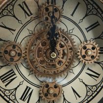 Article Horloge à chiffres romains vintage métal bronze Ø22cm