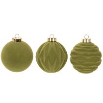 Article Boule de Noël effet velours, verte, texture variée, 8 cm, lot de 12. Boule de Noël floquée vert mousse, en plastique. Cordon en coton inclus.