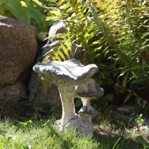 Article Décoration champignon en pierre moulée grise blanchie à la chaux 21,5 × 18 × 22 cm