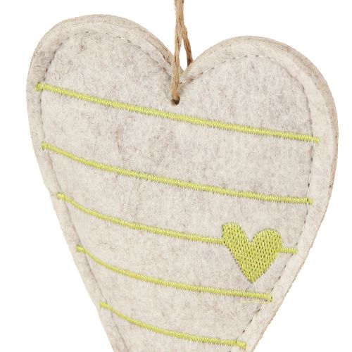 Article Pendentifs en forme de cœur en feutre dans un ensemble – Cœurs décoratifs romantiques avec broderie 12 cm 6 pièces