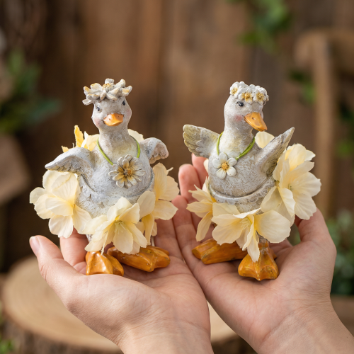 Article Figurine décorative de canard en robe à fleurs, accessoire de décoration printanier ou estival, 11 cm, lot de 2.
