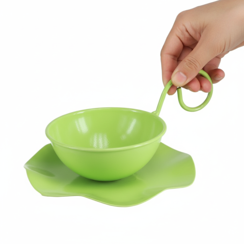 Article Tasse décorative en métal avec soucoupe, vert clair, H 8 cm Ø 11,5 cm, lot de 2