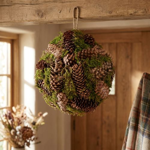 Boule décorative véritable cônes avec décor mousse naturelle Ø25cm H25cm | Floristik24.be