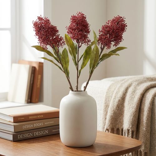 Fleurs artificielles Skimmie bordeaux Skimmia japonica aspect sec 59 cm, lot de 3 | Floristik24.be