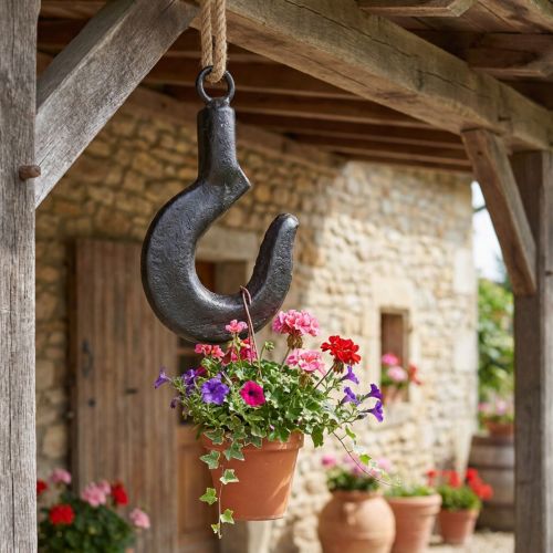 Crochet décoratif en métal noir avec cordon en jute H54cm | Floristik24.be