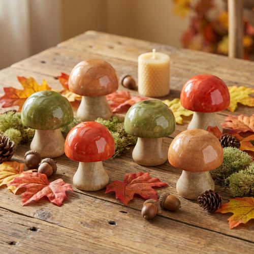 Article Champignons en bois décoratifs d'automne, verts, rouges et oranges, hauteur 6,5 cm, lot de 9.