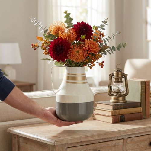 Vase vintage en métal avec anse, pichet décoratif, style shabby chic, Ø 17 cm H 23 cm, crème/gris/doré | Floristik24.be