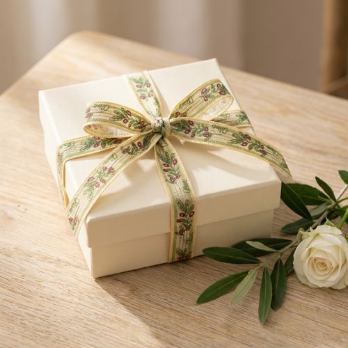 Article Ruban cadeau branche d'olivier avec branches et olives élégantes, 1,5 cm, 15 m