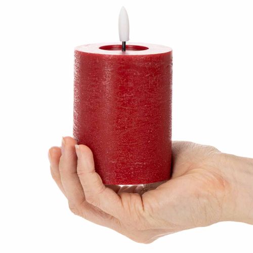 Bougie pilier LED en cire véritable rouge avec minuterie et lumière blanc chaud, 12 cm | Floristik24.be