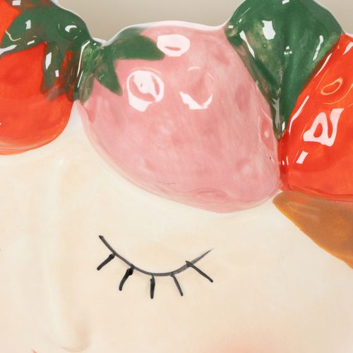 Article Visage de fillette dans un pot de fleurs avec des fraisiers endormis, décoration pour salon, printemps, 13 cm