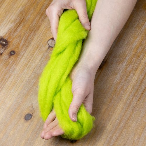 Laine feutrée douce verte pour décoration et créations – 2 m | Floristik24.be