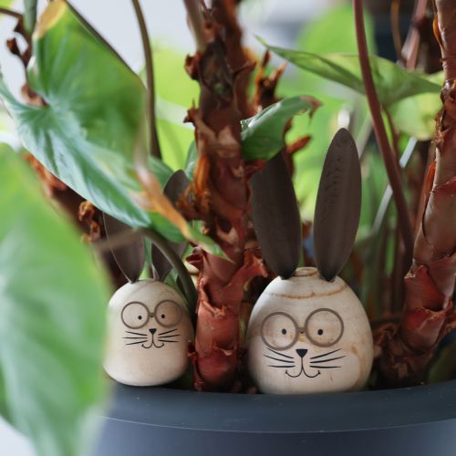 Article Lapin décoratif en bois et métal au design humoristique, un objet sympathique qui attire le regard, 19 cm, 2 pièces