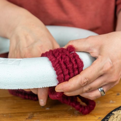 Article Cordon de feutre polaire Mirabell 25 m rouge foncé