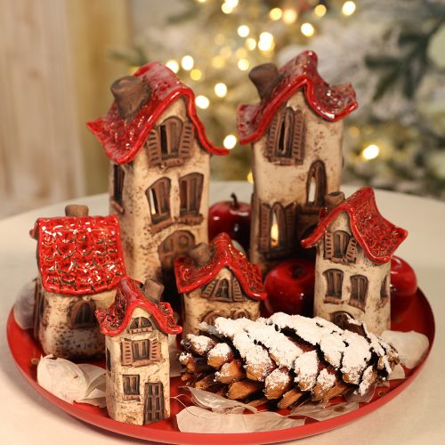 Ensemble de décorations en céramique représentant de petites maisons à toit rouge de 8 cm (2 pièces). | Floristik24.be