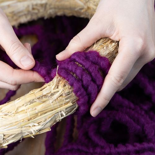 Cordon en laine duveteuse Mirabell violet 25 m, ruban décoratif pour l'art floral et les loisirs créatifs. | Floristik24.be