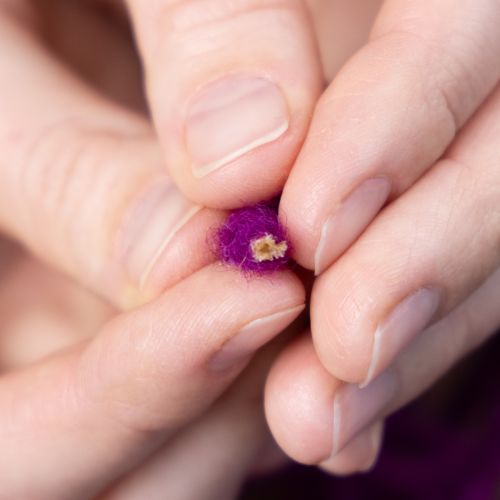 Article Cordon décoratif en laine violette de 55 m, idéal pour l'art floral et les loisirs créatifs.