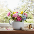 Théière décorative en métal au style vintage pour les compositions florales | Floristik24.be