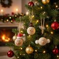 Lot de 12 suspensions en bois bonhomme de neige - 5 cm | Floristik24.be