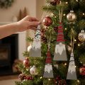 Lot de 8 décorations en bois Père Noël scandinave gris, rouge et naturel | Floristik24.be