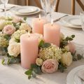 Bougies piliers roses 70x120mm - Lot de 4. Bougies décoratives rose clair pour une ambiance romantique et chaleureuse, idéales pour la décoration de mariage. | Floristik24.be