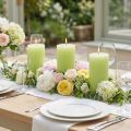Lot de 4 bougies piliers vert citron - Bougies élégantes pour décorer une table et créer une ambiance chaleureuse, 70 x 120 mm - Idéales pour les fêtes et au quotidien | Floristik24.be