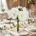 Bouquet de mariée décoratif élégant orné de perles et de strass, fleurs artificielles en soie, décoration de mariage blanche et crème, 29 cm | Floristik24.be
